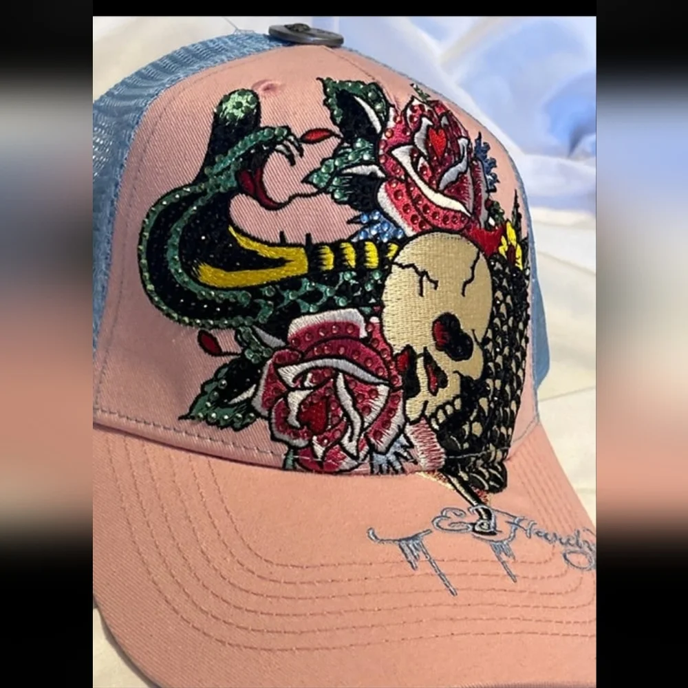 Don ED Hardy Vintage Mesh Snapback Trucker Hat